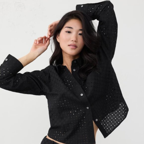 Banana Republic Navy Eyelet Blouse, M - Picture 5 of 6